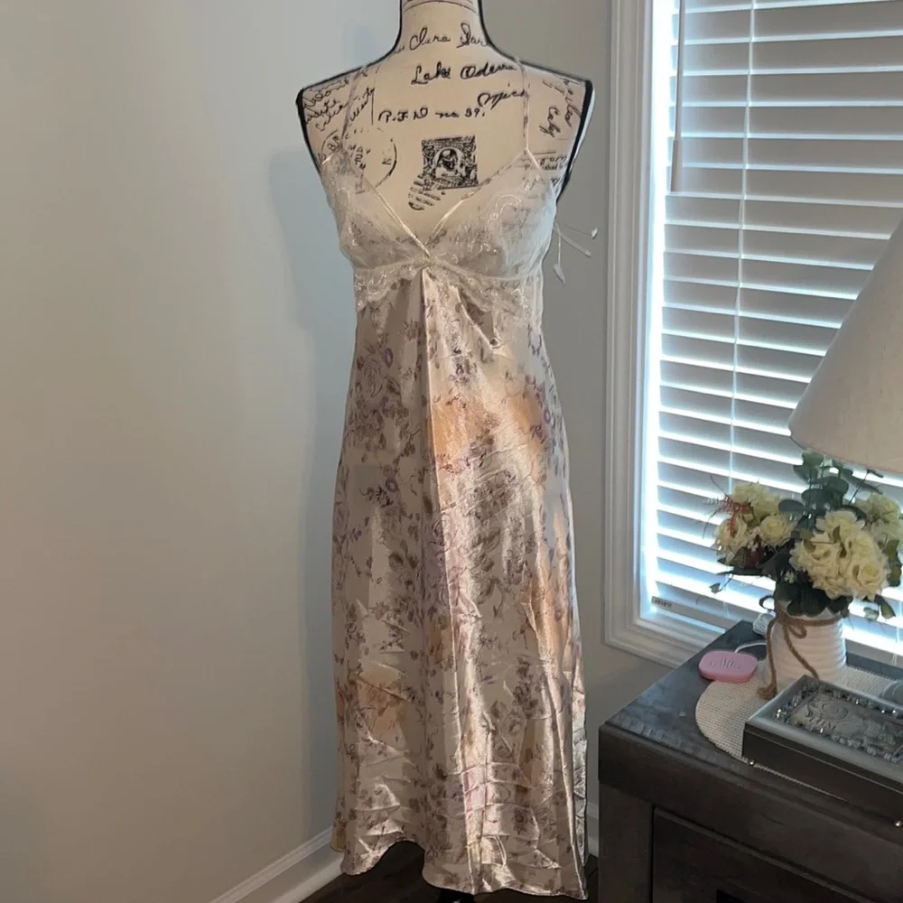 LINEA DONATELLA Midi Slip Sleepwear Night Gown